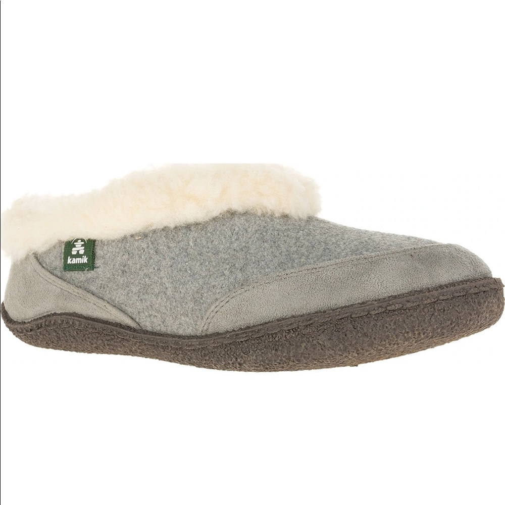 Never worn kamik slippers